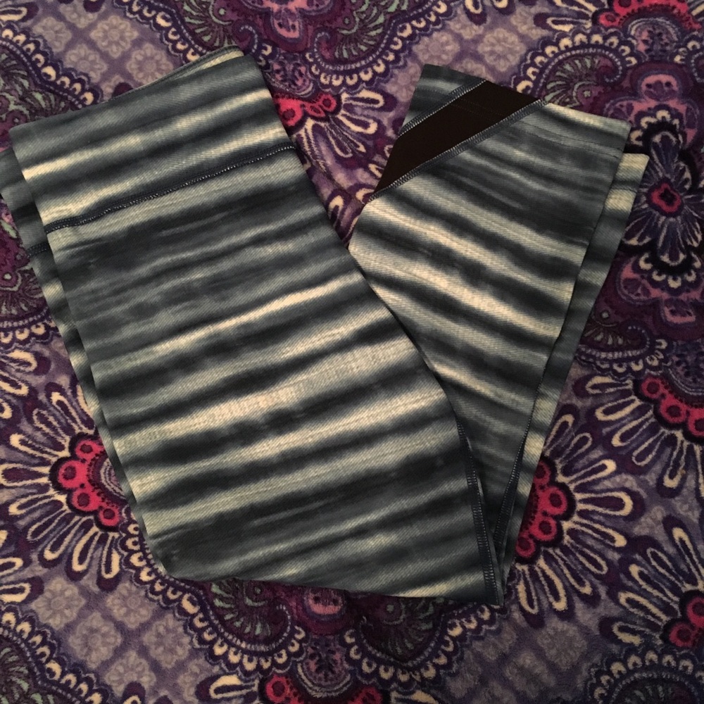 Used Under Armour Cropped Leggings